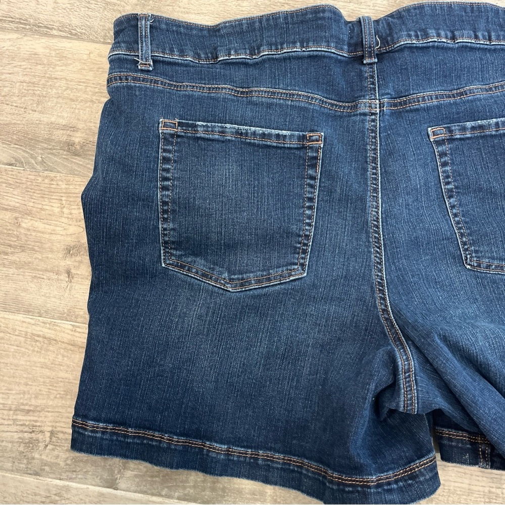 M Jeans by Maurices Denim Jean Shorts Women’s Plus Size‎ 24W Medium Wash - Picture 4 of 7